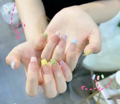 -董小姐日式美甲美睫·皮肤管理