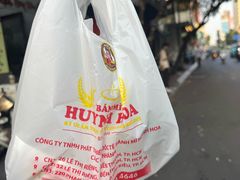 -Bánh Mì Huynh Hoa