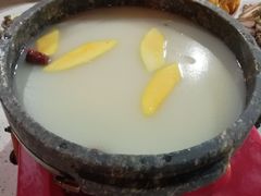 -墨脱石锅椰子鸡•香草鸭•东山羊(大东海店)