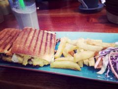 -蓝壁虎咖啡酒馆