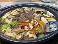 -尚品牛味汤锅火锅(康定总店)