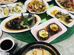 -四川小胡子海鲜(丁村万人海鲜广场店)