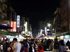 -六合夜市