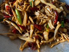 山腊肉炒烤笋尖-川流不息(北蔡休闲广场店)
