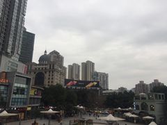 -日月光中心广场