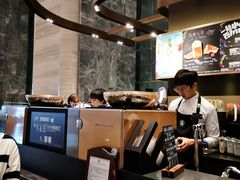 -星巴克(港汇1号办公楼店)