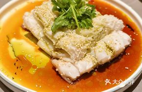 Leek Oil-Drenched Handmade Rice Noodles