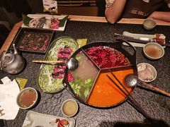 -三出山火锅(南京万象天地店)