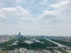 -上海汽车博览公园-北门停车场