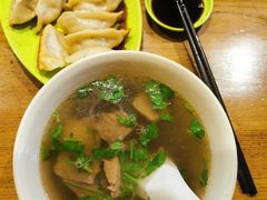 -锅贴王小吃(南大街店)