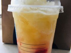 菠萝的海纳瑞冰-瑞幸咖啡(云密城J栋店)