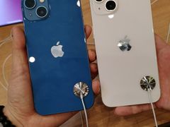 -Apple零售店(华贸购物中心店)