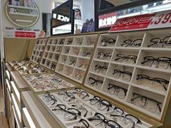 -美式眼镜·授权蔡司.依视路.尼康.豪雅.明月(南翔印象城店)
