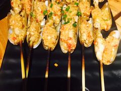 烤霞浦滩涂老蛏-路边摊小炉子烧烤