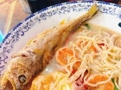 -霆记海鲜·只为这碗面(滨江店)