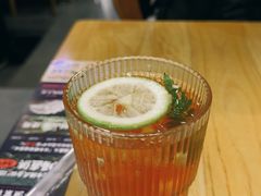 冷萃凤梨乌龙茶-鳗事鱼意·活鳗現烤专门店(富力海珠城店)