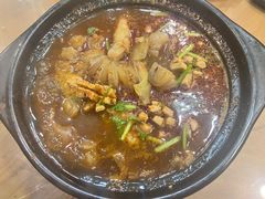 -三鞭一花·独一处·元英砂锅(海光寺店)