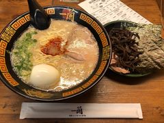 豚骨拉面-一兰拉面(新宿中央东口店)