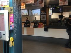 -麦当劳(乳山路店)