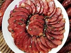 腊味拼盘-凯里老坛酸汤