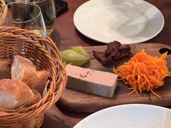 -羽深肉铺 Steak & Wine