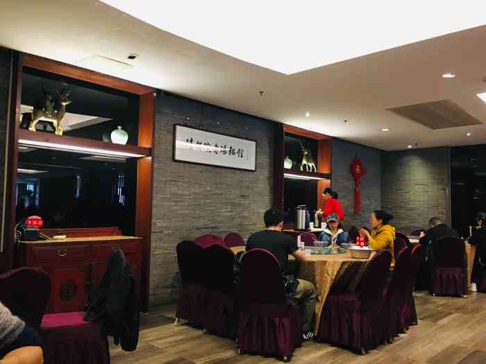 陆佰碗老汤面"感谢点评的霸王餐!这家面店在三香广场一家.