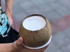 -椰爺爺·椰子冻砵仔糕