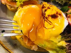 烟熏三文鱼班尼迪蛋-BE BRIGHT KITCHEN(正佳广场店)