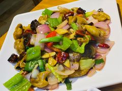 爆炒肥肠-三猫黑鱼花(南大店)