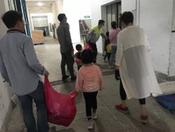 点击看大图 -逝水玩具折扣店