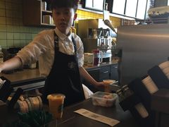 -星巴克臻选(成都环球乐天店)