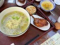 -百年老字号·观振兴蟹黄面·三虾面·苏式面(观前街富仁坊巷店)