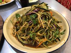 -东北农家院·铁锅炖(莘庄店)