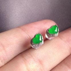 -北京七彩云南翡翠珠宝旗舰店(月坛店)