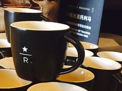 星巴克&nbsp;全黑围裙店(太古里店)-星巴克(成都太古里二店)