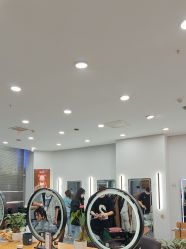 -藤野造型烫染·漂发