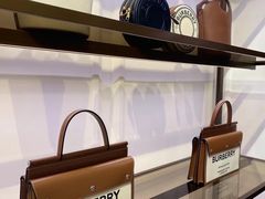 -BURBERRY(长沙IFS国金中心店)