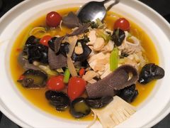 -鸽子侯·家宴·平价海鲜(市图书馆店)