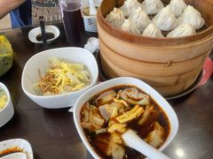 红汤辣馄饨-锡笼记·无锡小笼(方塔店)