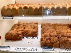 -HOT CRUSH趁热集合·现烤面包(环球港店)