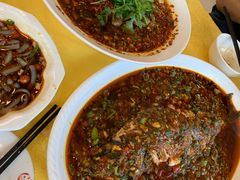 -胖大姐黄辣丁鱼庄(新津店)