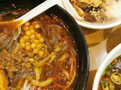 -蓉李记成都名小吃(武汉菱角湖万达店)