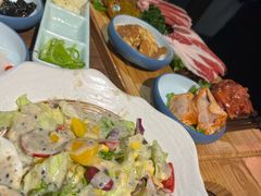 -明洞阿姨·韩式酱蟹烤肉·创意料理(三元桥店)