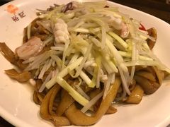 海鲜炒河粉-裕记烧腊连锁餐饮(国商分店)