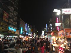 -六合夜市