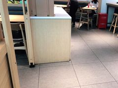 -老乡鸡(上海品尊国际中心店)