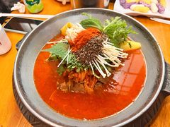 土豆排骨火锅-喇喇排骨火锅·传统韩式脊骨汤(望京西园总店)