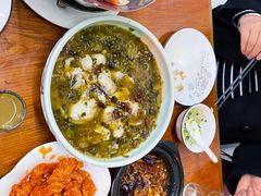 -胡子饮食店