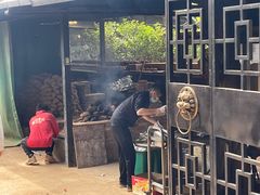 门面-御霞苑泥烩鸡休闲农庄