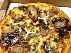 果木香风味烤鸭比萨-必胜客(东部星悦天地店)